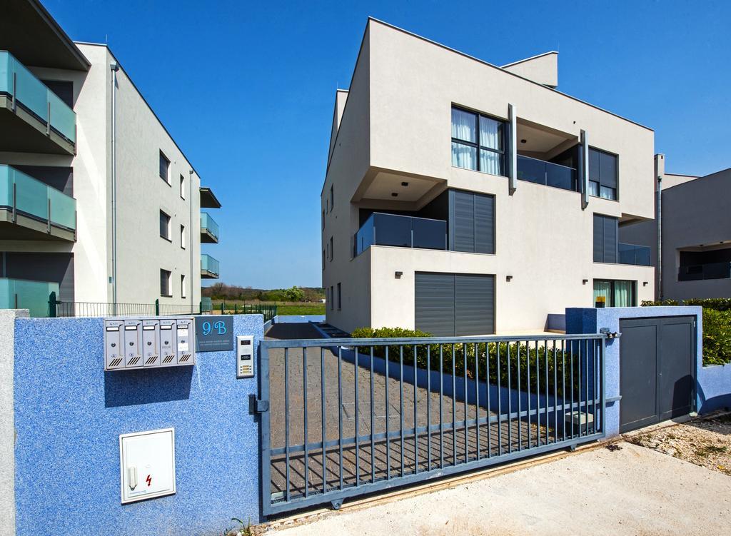 רוביני Sunset Luxury Apartment מראה חיצוני תמונה