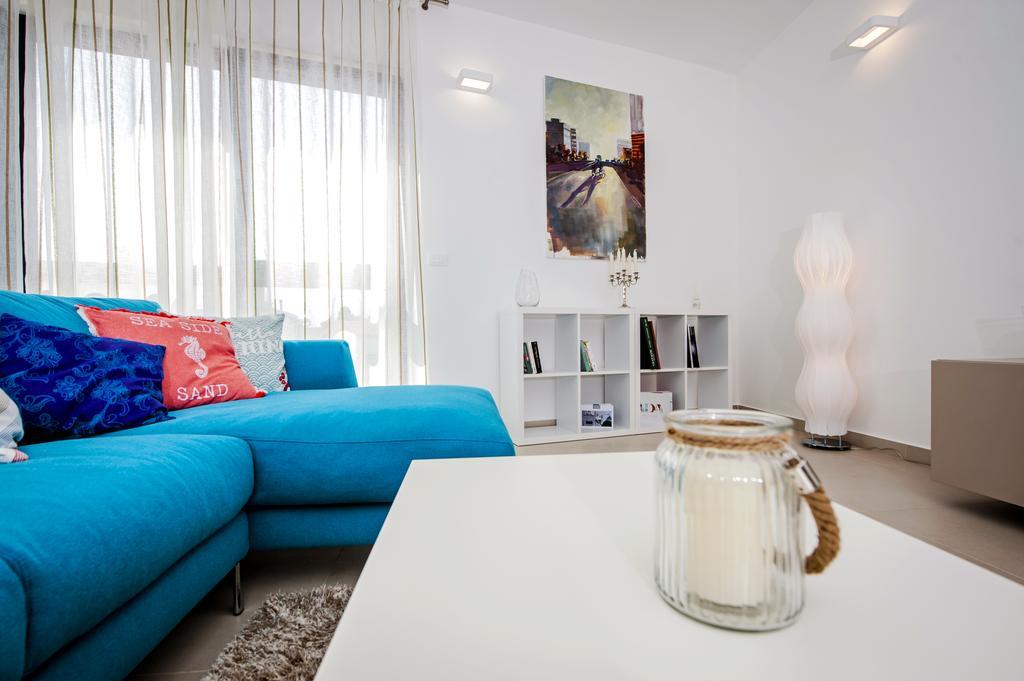 רוביני Sunset Luxury Apartment מראה חיצוני תמונה